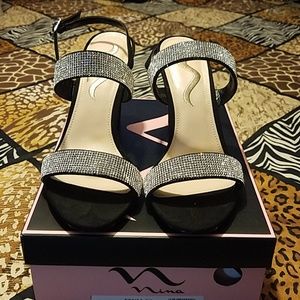nina senta sandal